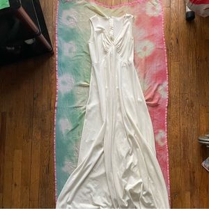 Vintage 1960s Ecru/Cream Crepe Sleeveless Bias Cut Dress 🐇🕯️🏷️